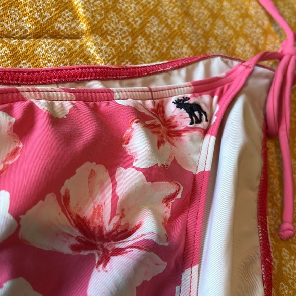 Abercrombie kids string bikini bottoms - Picture 2 of 5